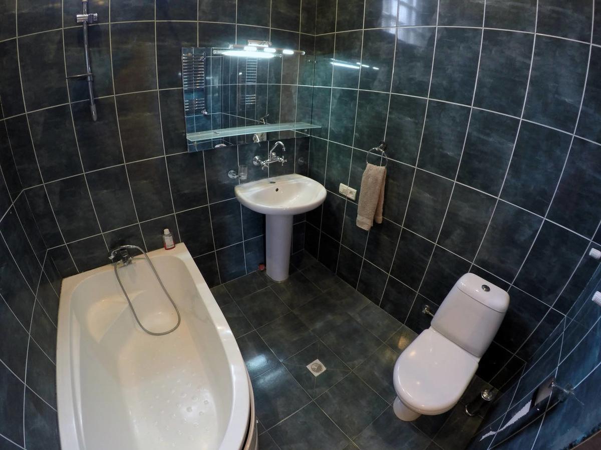 4BD Appartaments with cozy garden Tbilisi Zewnętrze zdjęcie
